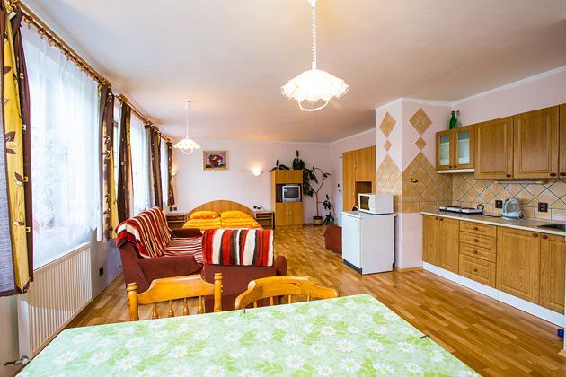 Apartments Vecernik Rokytnice Рокитніце-над-Їзероу Екстер'єр фото