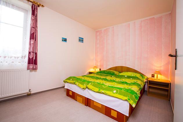 Apartments Vecernik Rokytnice Рокитніце-над-Їзероу Екстер'єр фото