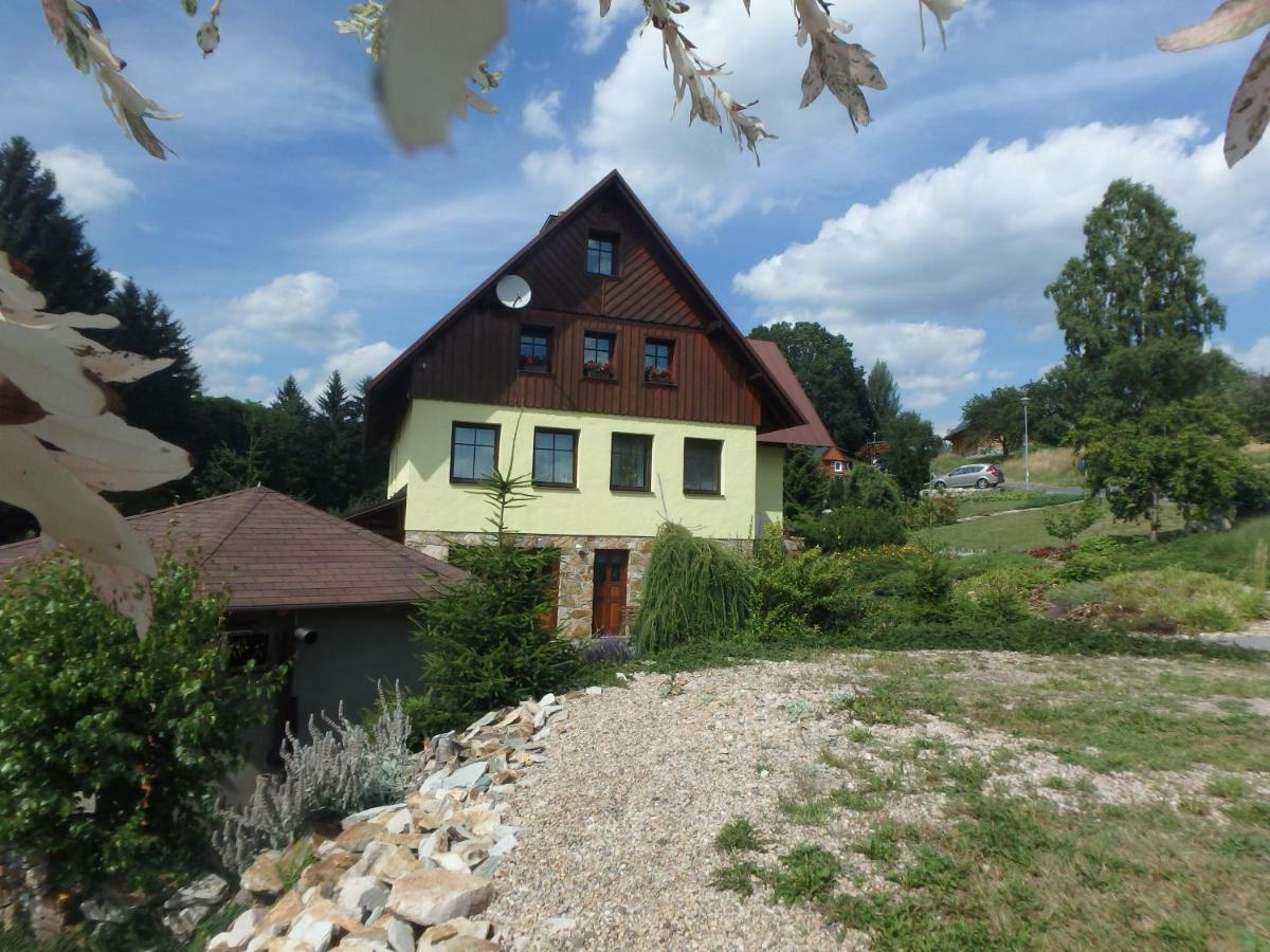 Apartments Vecernik Rokytnice Рокитніце-над-Їзероу Екстер'єр фото